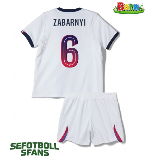 Paris Saint-Germain Ilya Zabarnyi #6 Bortaställ Barn 2026-27 Kortärmad (+ Korta byxor) Paris Saint-Germain Ilya Zabarnyi #6 Bortaställ Barn 2026-27 Kortärmad (+ Korta byxor)